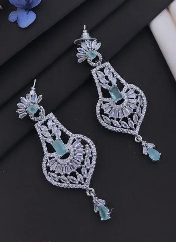 Wholesale Earrings & Buy Designer Earrings online at low price in India