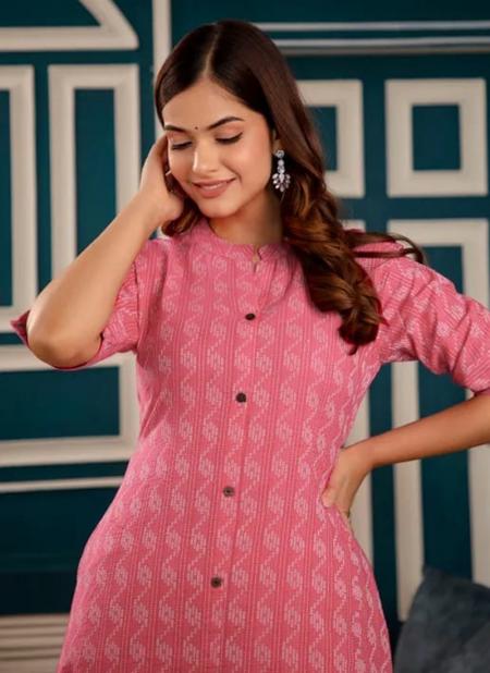 Try Various Long Sleeves Kurtis from Delhi Cloth Wholesalers for A Dazzling  Look – Textile InfoMedia
