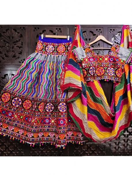 Thread Embroidery Navratri Lehenga Choli – Intricate Craftsmanship in Every  Stitch | Ethnic Plus