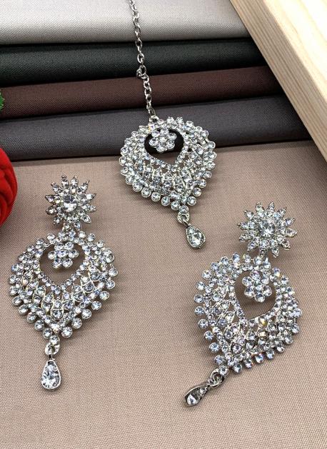 Amazon.com: Jwellmart Women Indian Bridal Collection Oxidized Silver Maang  Tikka Earring Set: Clothing, Shoes & Jewelry
